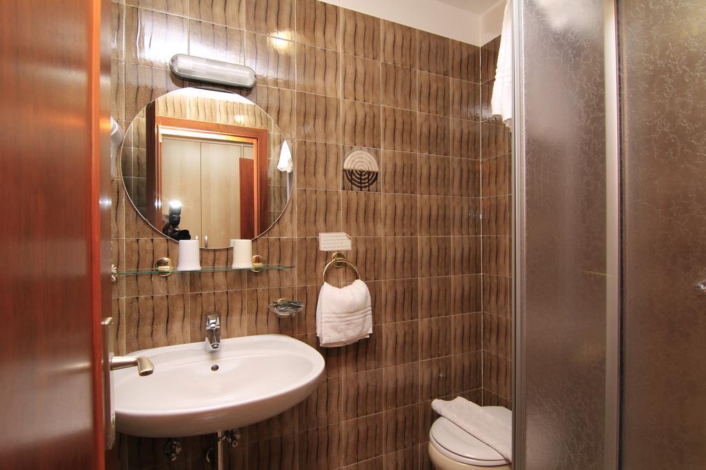 Hotel Panorama Cavalese Kültér fotó